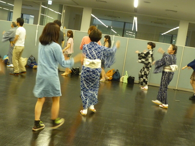 踊り練習の写真.JPGのサムネイル画像